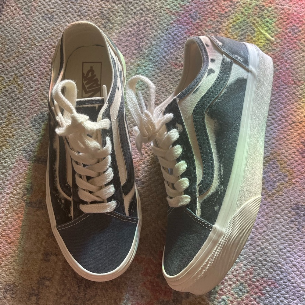NEW! Vans Old Skool Sneaker Women’s US 6 Blue Print Faded Canvas